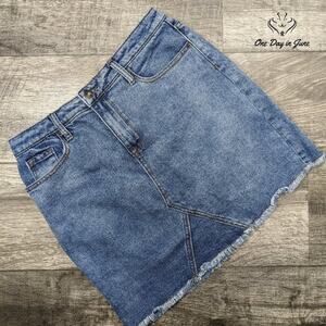 Mossimo Denim Mini Skirt Size 8